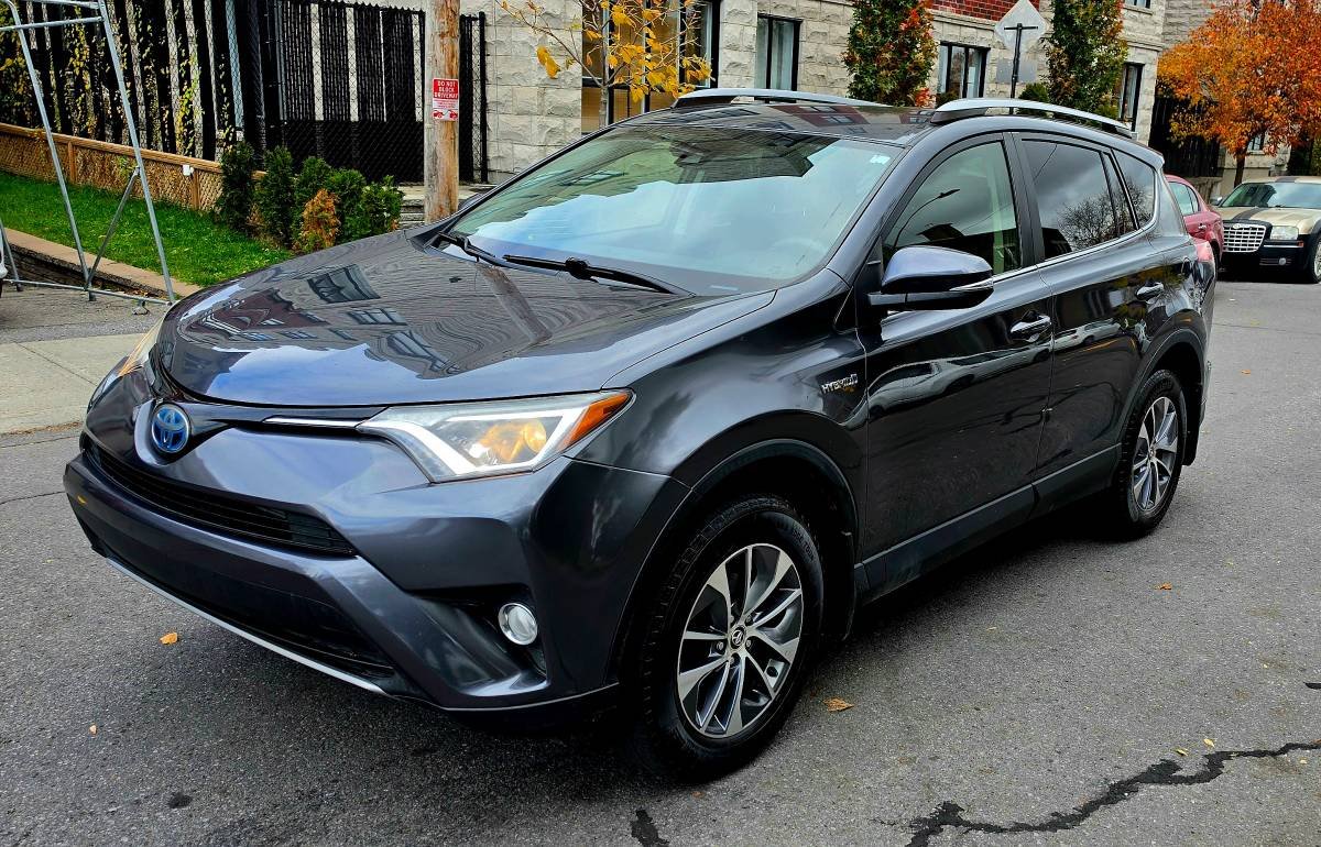  2017 Toyota RAV4 Hybrid SUV / Crossover All-Wheel Drive Automatic