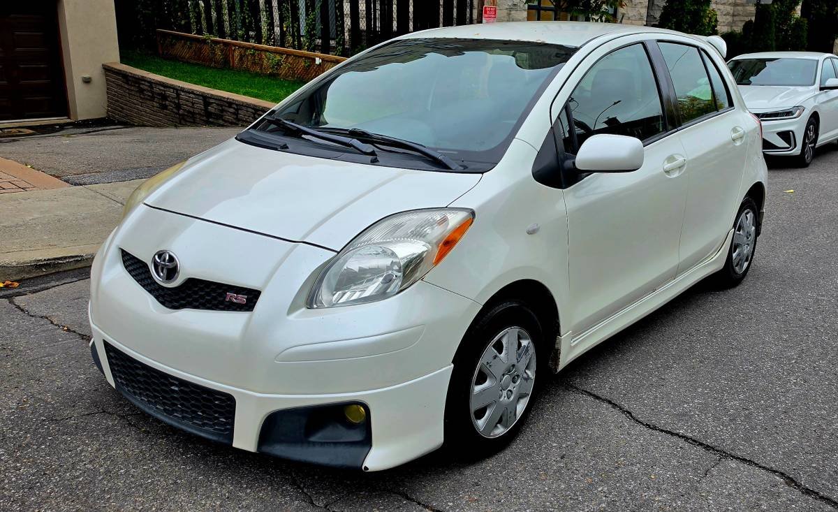 2009 Toyota Yaris Hatchback Manual