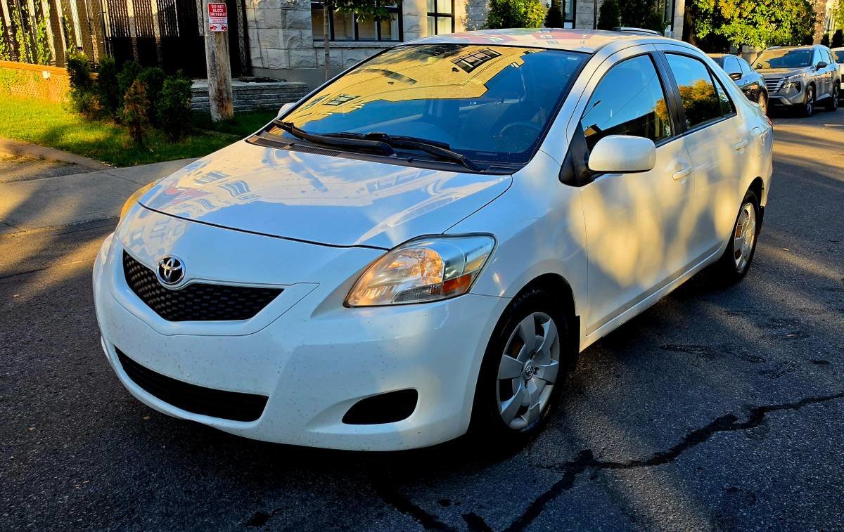  2012 Toyota Yaris   