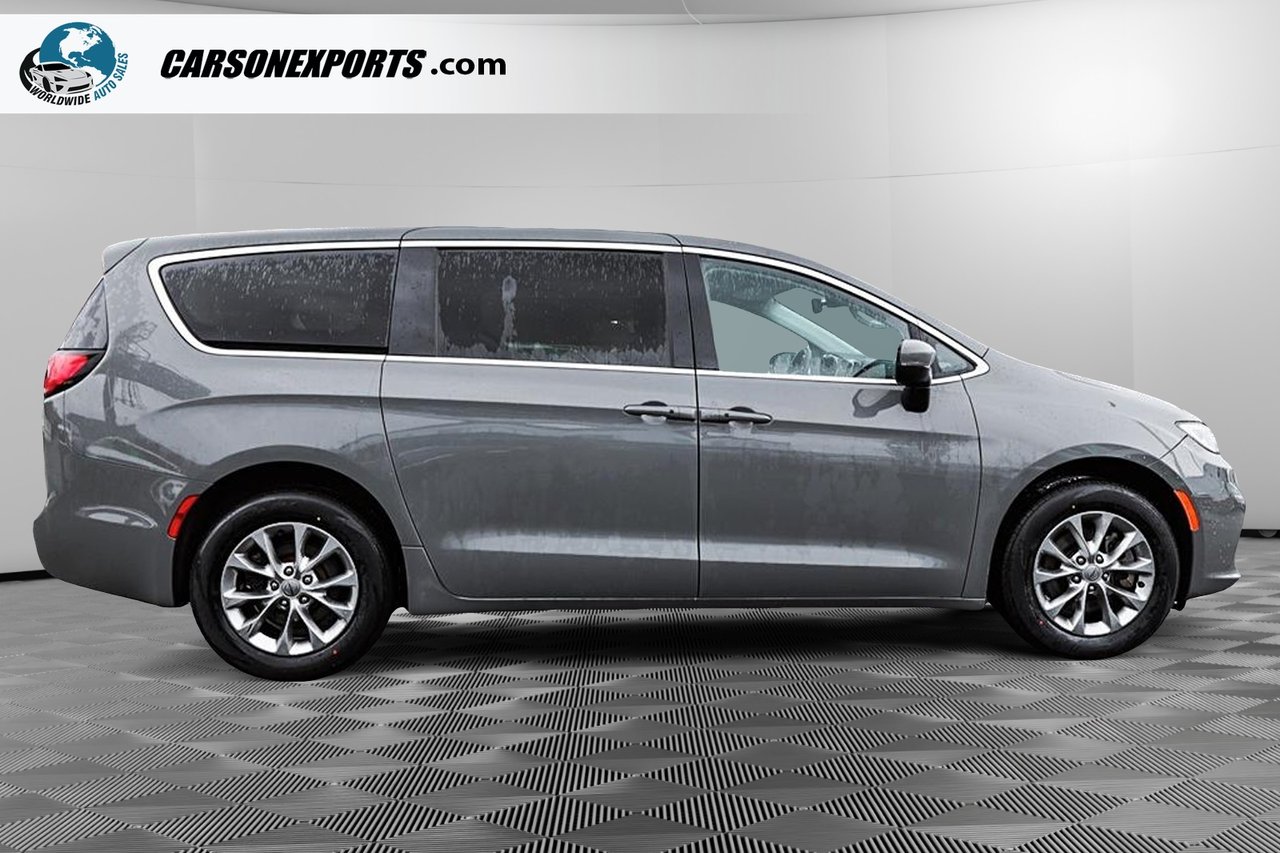 2023 Chrysler Pacifica Touring-L, AWD, 7 PASSENGER-3