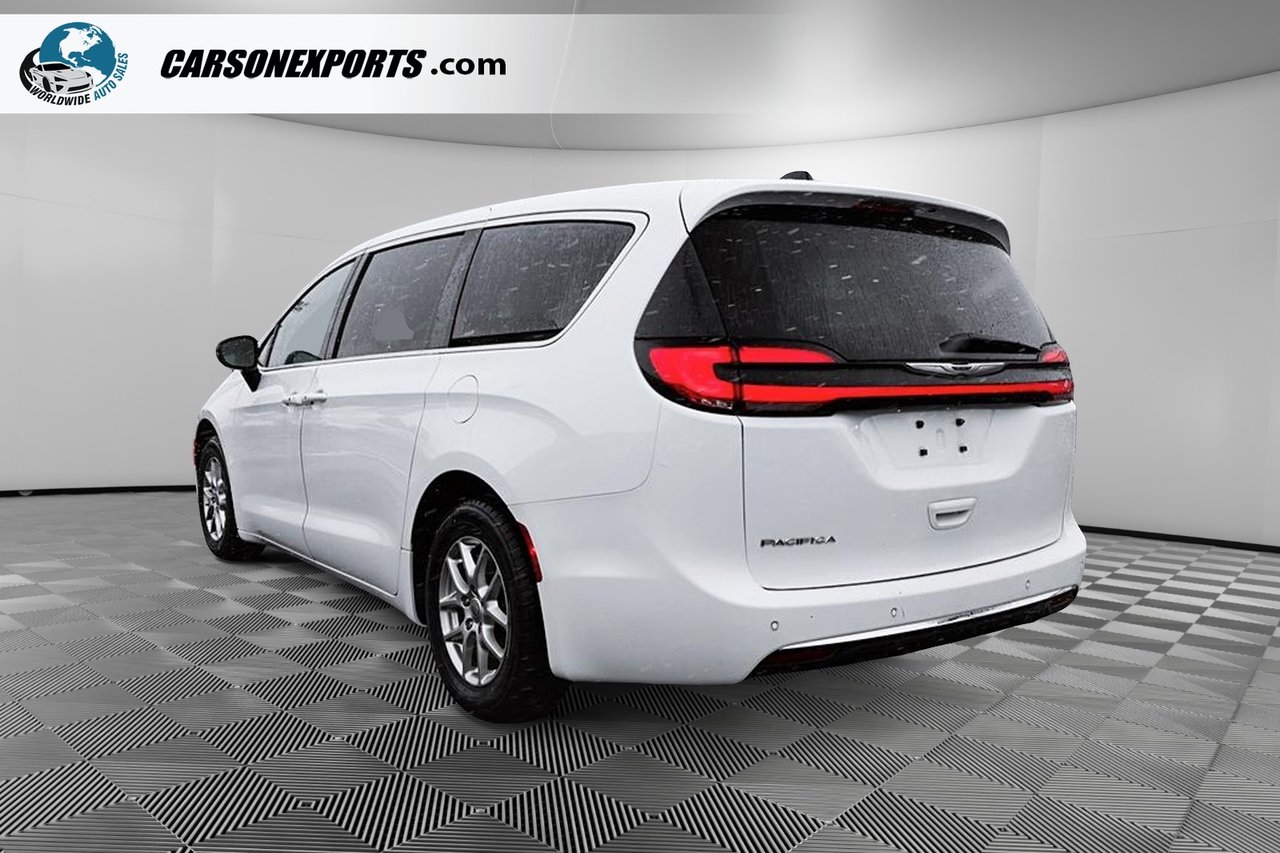 2024 Chrysler Pacifica Touring-L-6