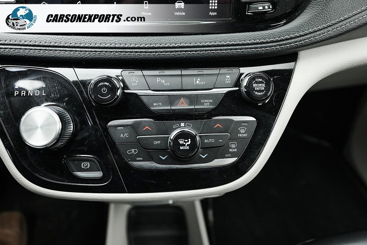 2024 Chrysler Pacifica Touring-L-16
