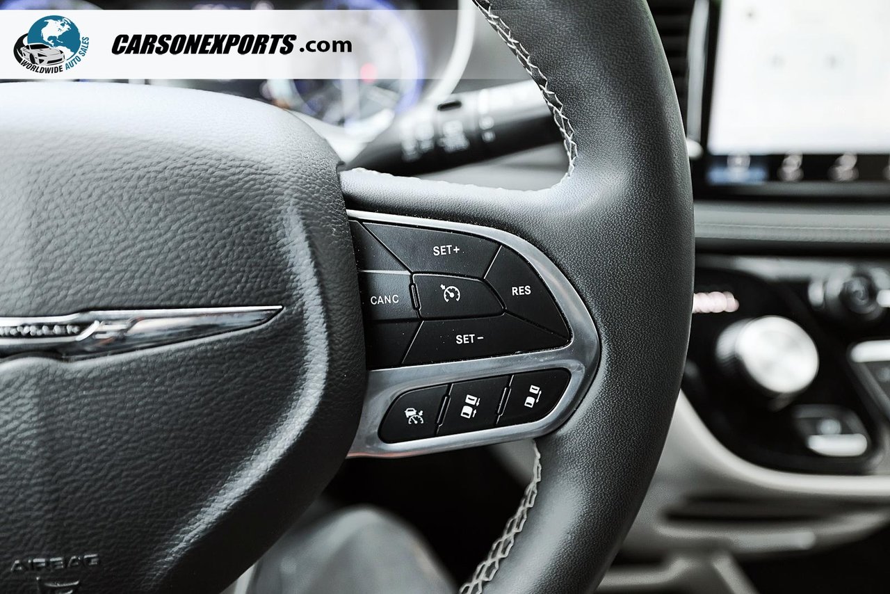 2024 Chrysler Pacifica Touring-L-14