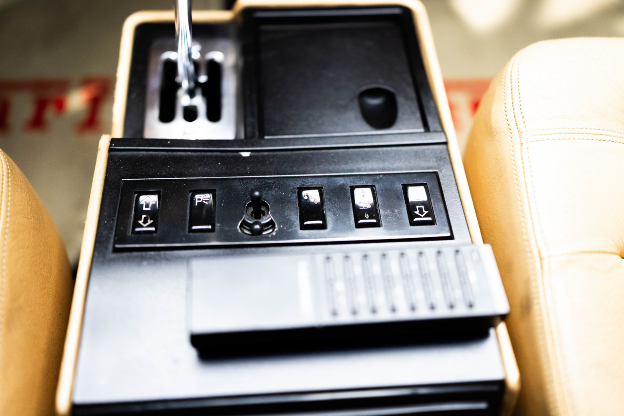 1982 Ferrari Mondial Hard Top-53