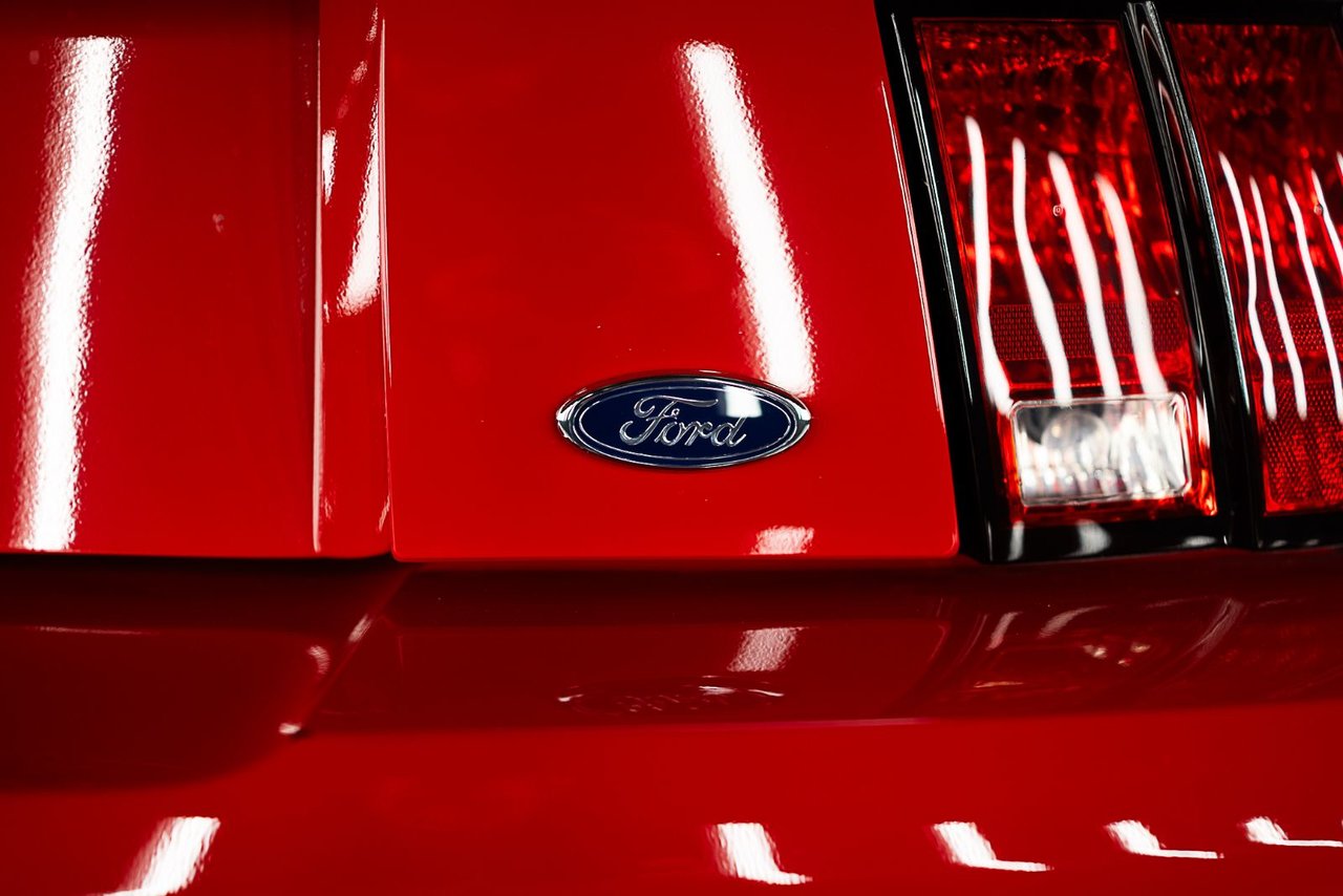 2003 Ford Mustang Mach 1-17
