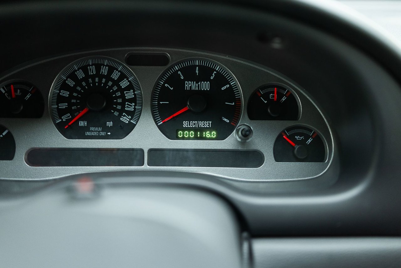 2003 Ford Mustang Mach 1-43