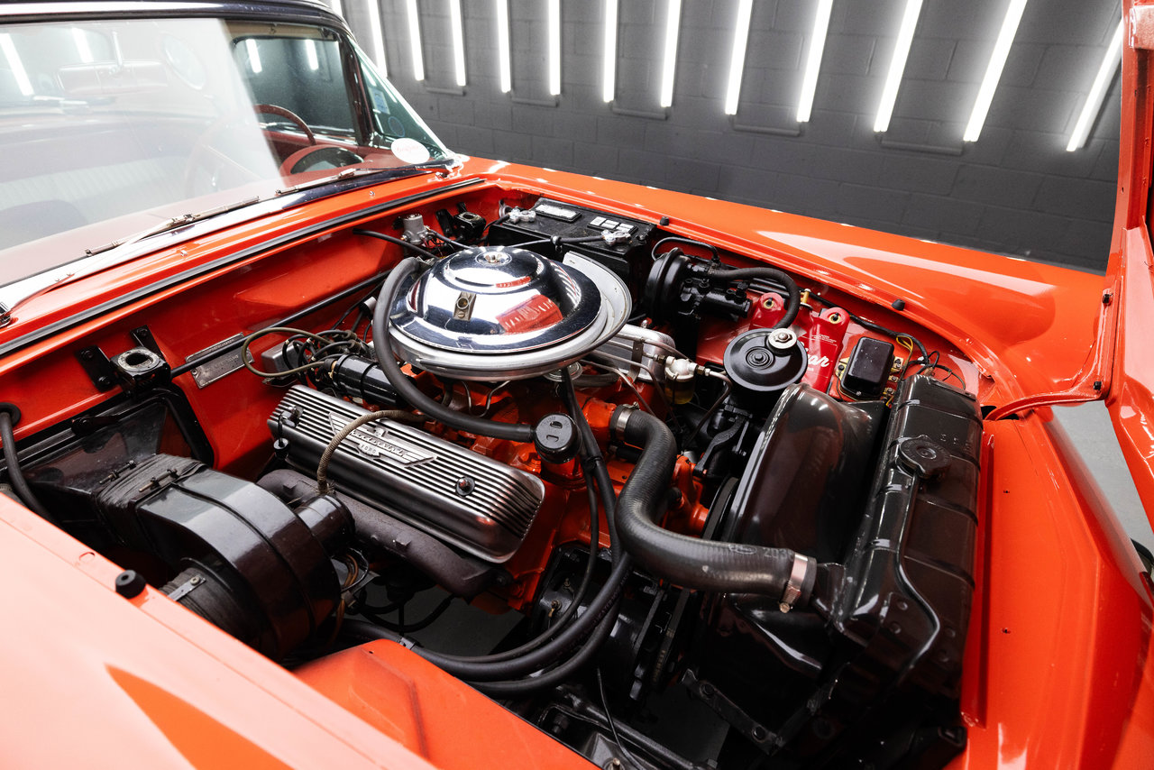 1956 Ford Thunderbird Base-6