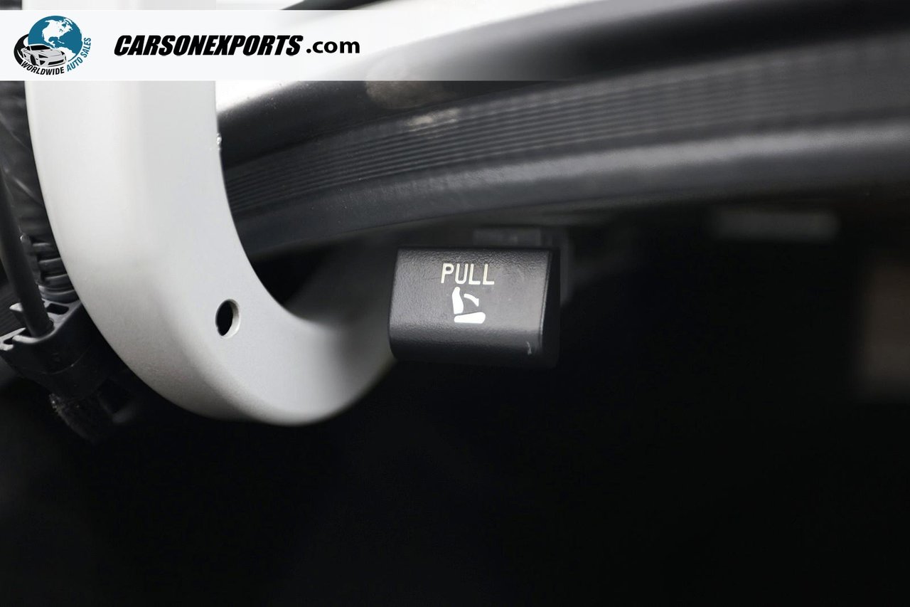 2025 Hyundai Elantra Preferred LOW KM! FINANCE TODAY!-9