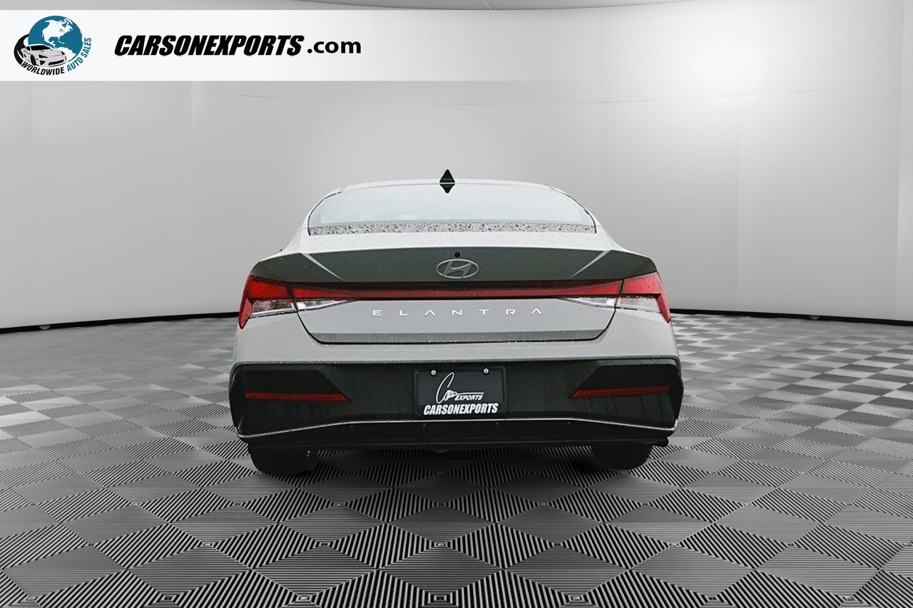 2025 Hyundai Elantra Preferred LOW KM! FINANCE TODAY!-5