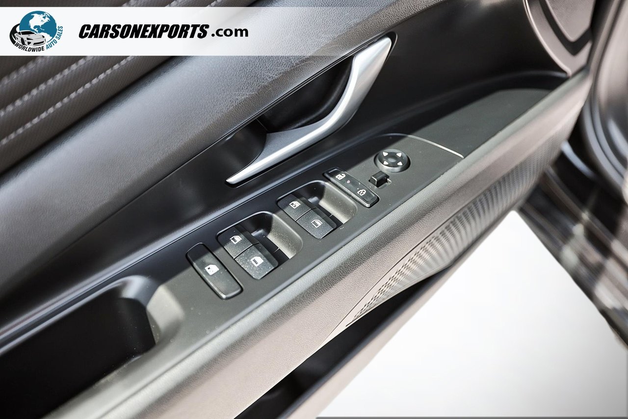 2025 Hyundai Elantra Essential,-19