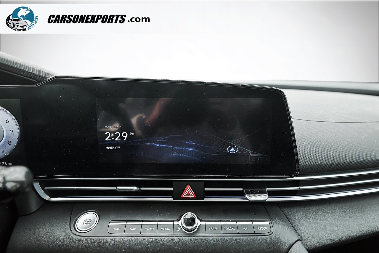 2025 Hyundai Elantra Essential-16