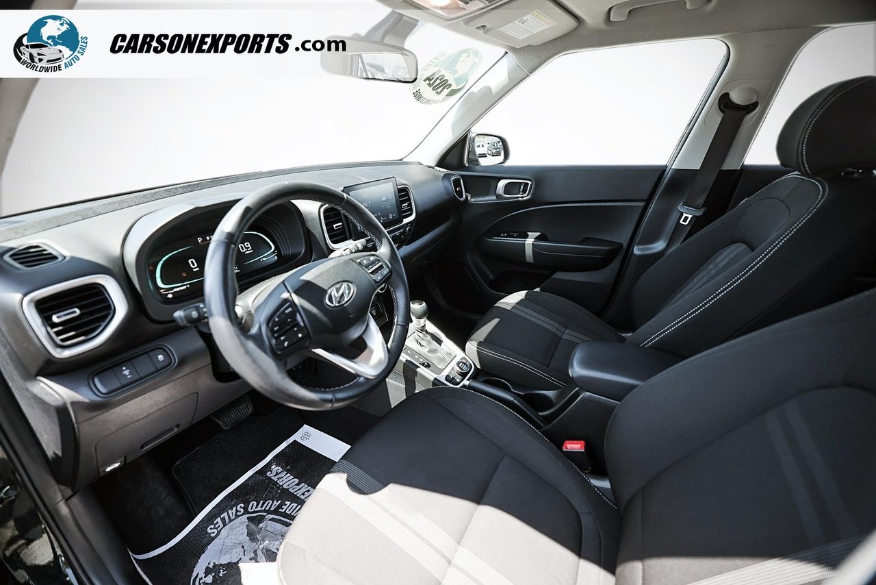 2024 Hyundai Venue Preferred-11