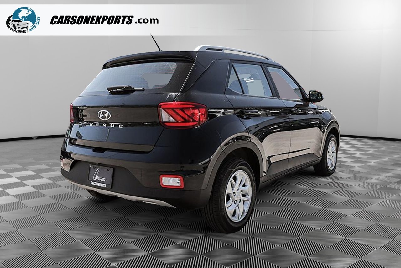 2024 Hyundai Venue Preferred-4