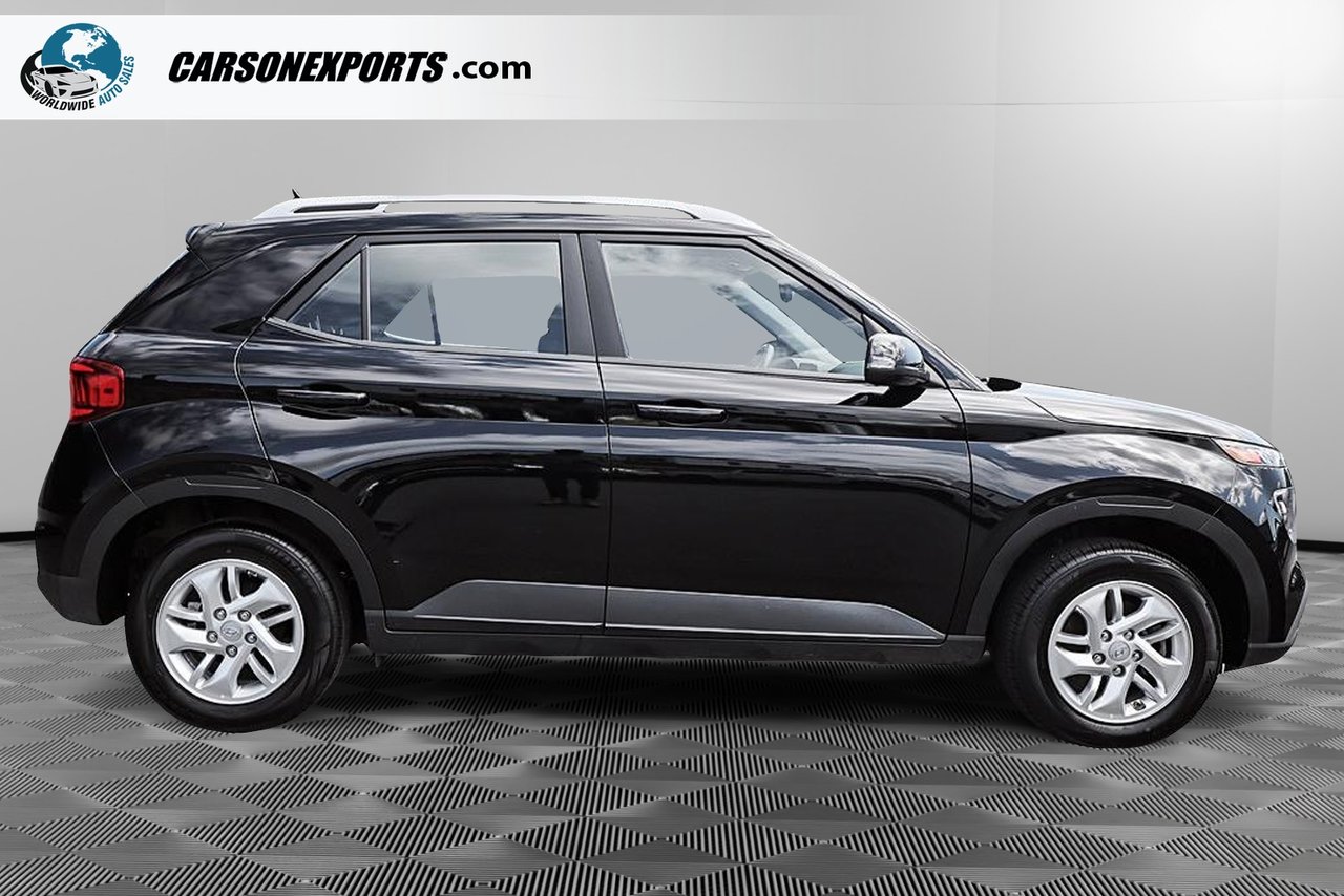 2025 Hyundai Venue Preferred-3