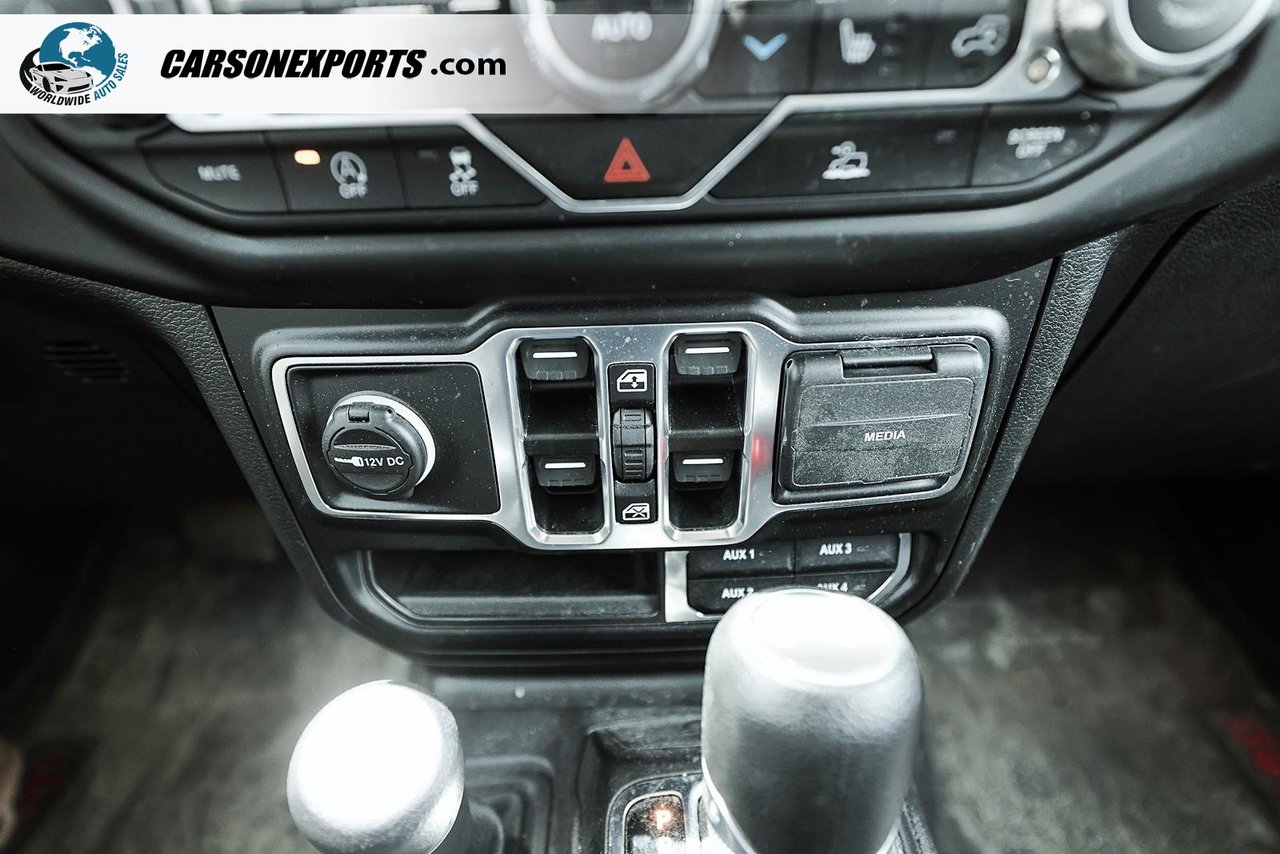 2023 Jeep Wrangler Sahara-19