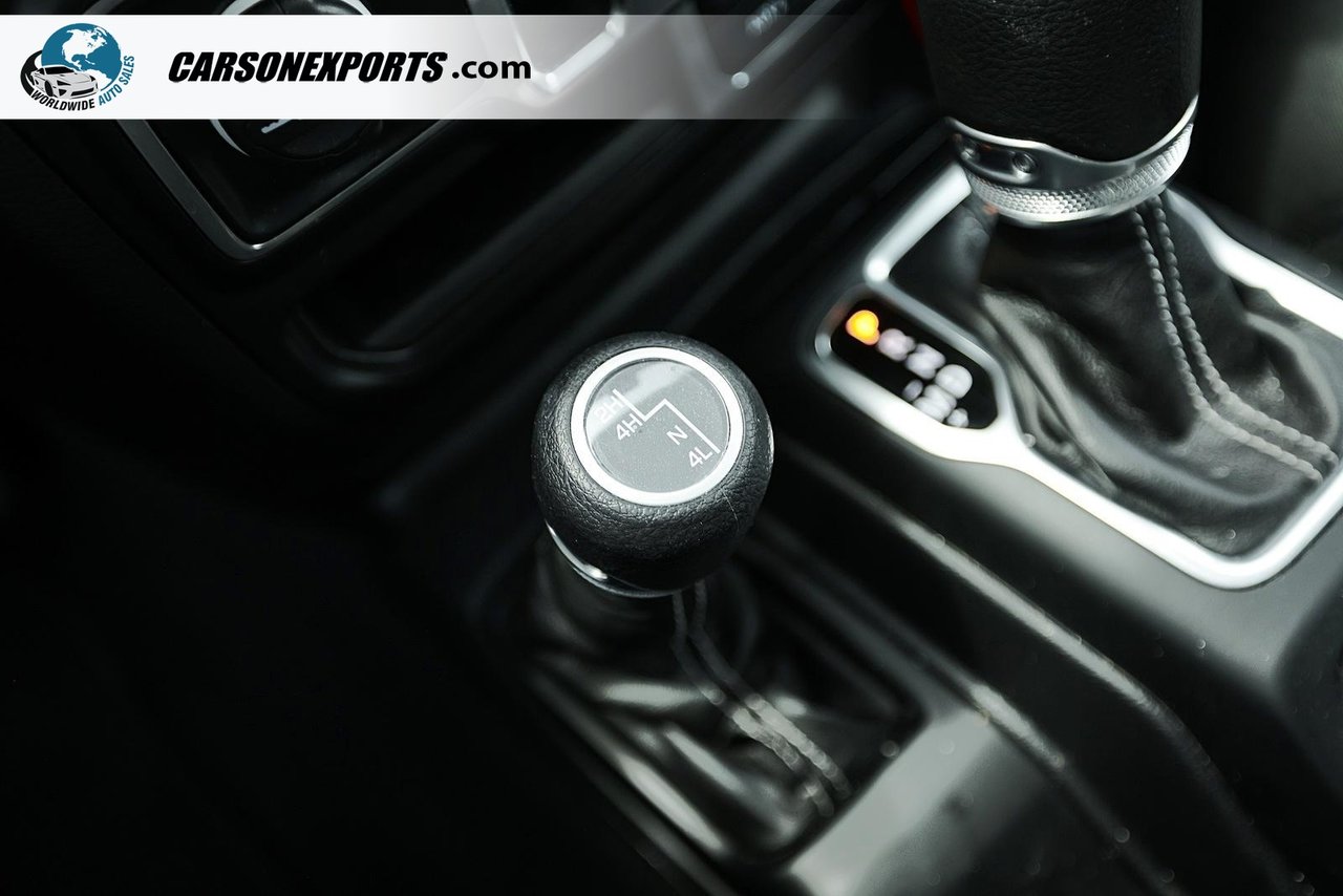 2023 Jeep Wrangler Sahara-19