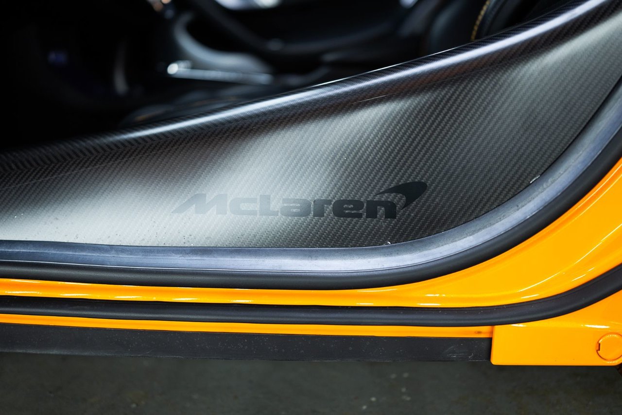 2023 McLaren GT GREAT COLOR! FINANCING AVAILABLE-23