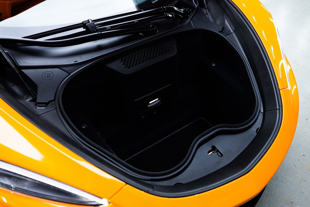 2023 McLaren GT GREAT COLOR! FINANCING AVAILABLE-8