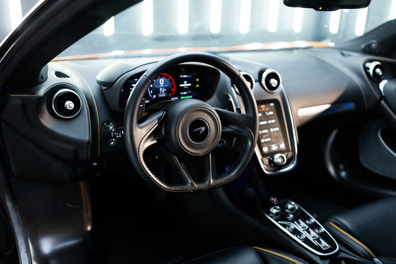 2023 McLaren GT GREAT COLOR! FINANCING AVAILABLE-29