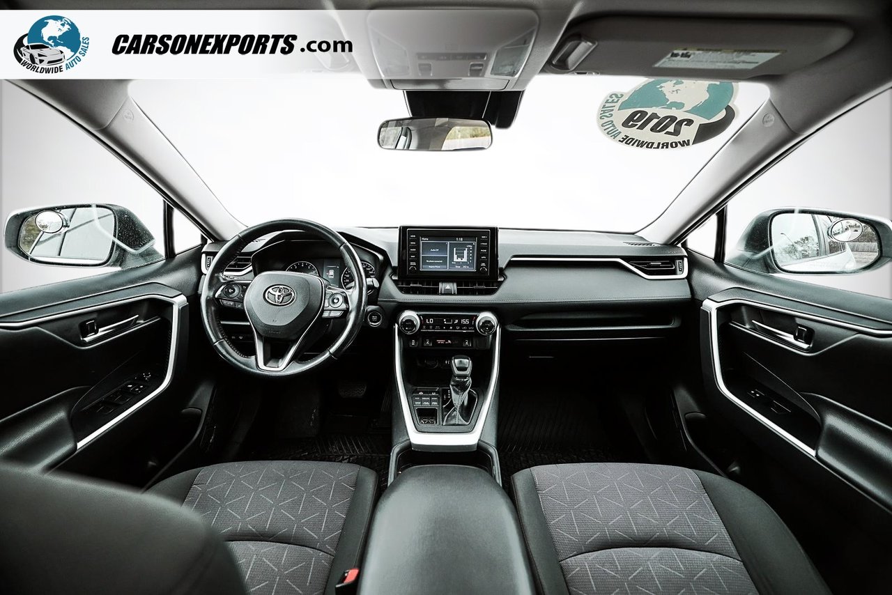 2019 Toyota RAV4 XLE-9