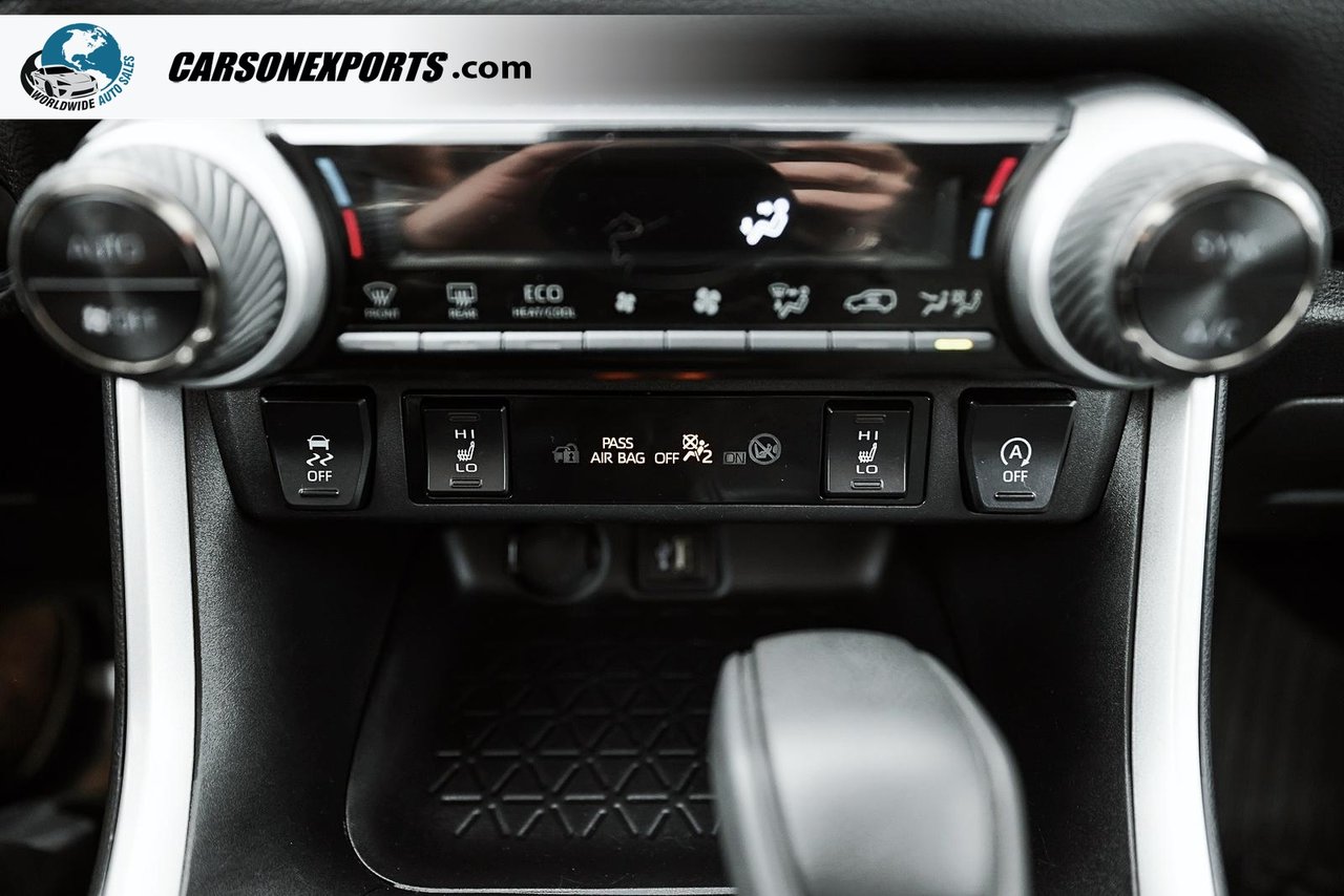 2024 Toyota RAV4 XLE-28