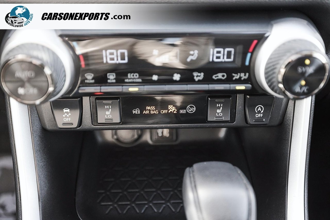 2024 Toyota RAV4 XLE-28