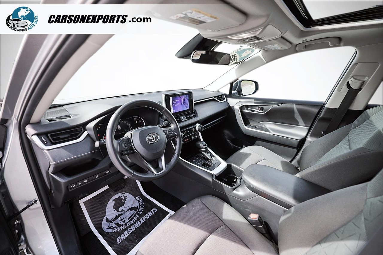 2024 Toyota RAV4 XLE-13
