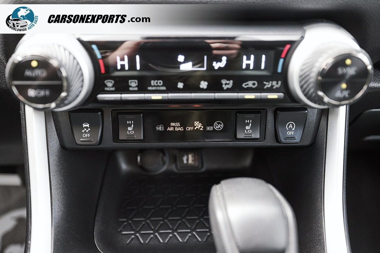 2024 Toyota RAV4 XLE-29