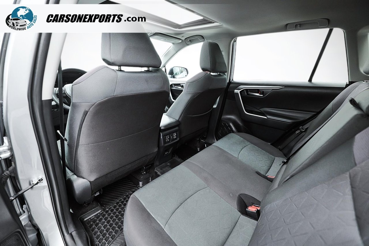 2025 Toyota RAV4 XLE-35