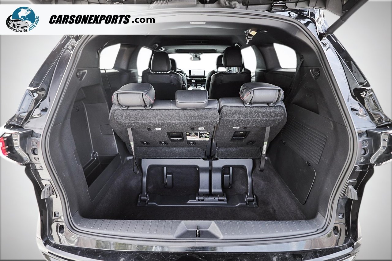 2025 Toyota Sienna XSE-8
