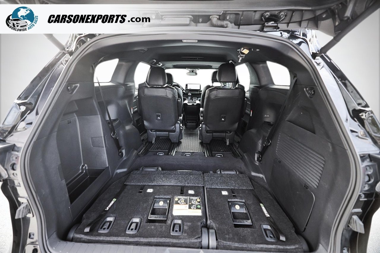 2025 Toyota Sienna XSE-11
