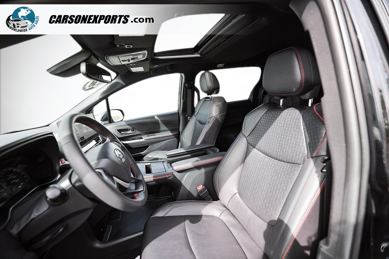 2025 Toyota Sienna XSE-15