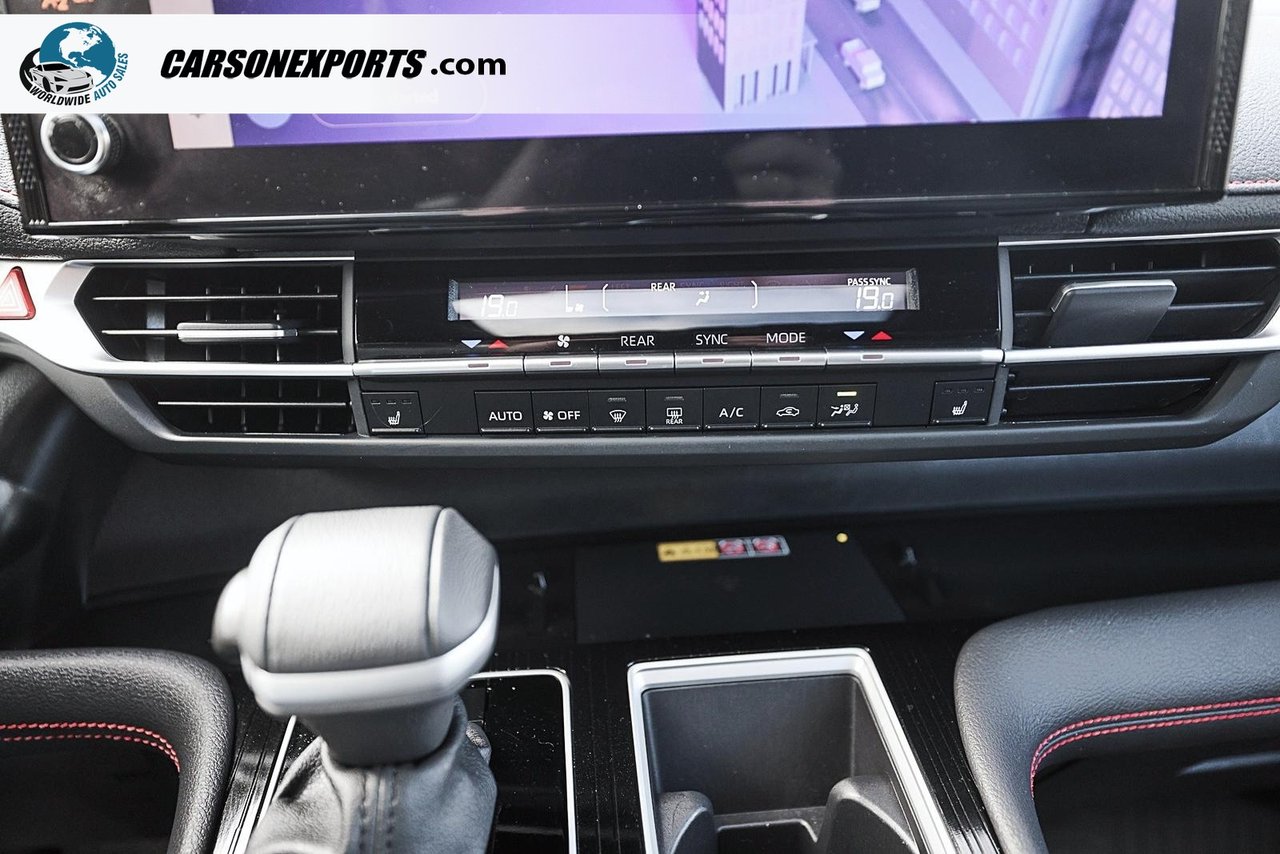 2025 Toyota Sienna XSE-31