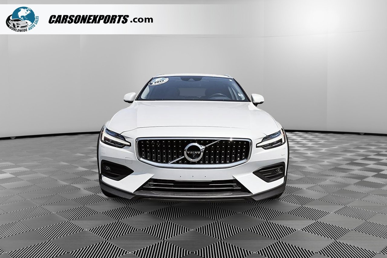 2022 Volvo V60 Cross Country T5-1