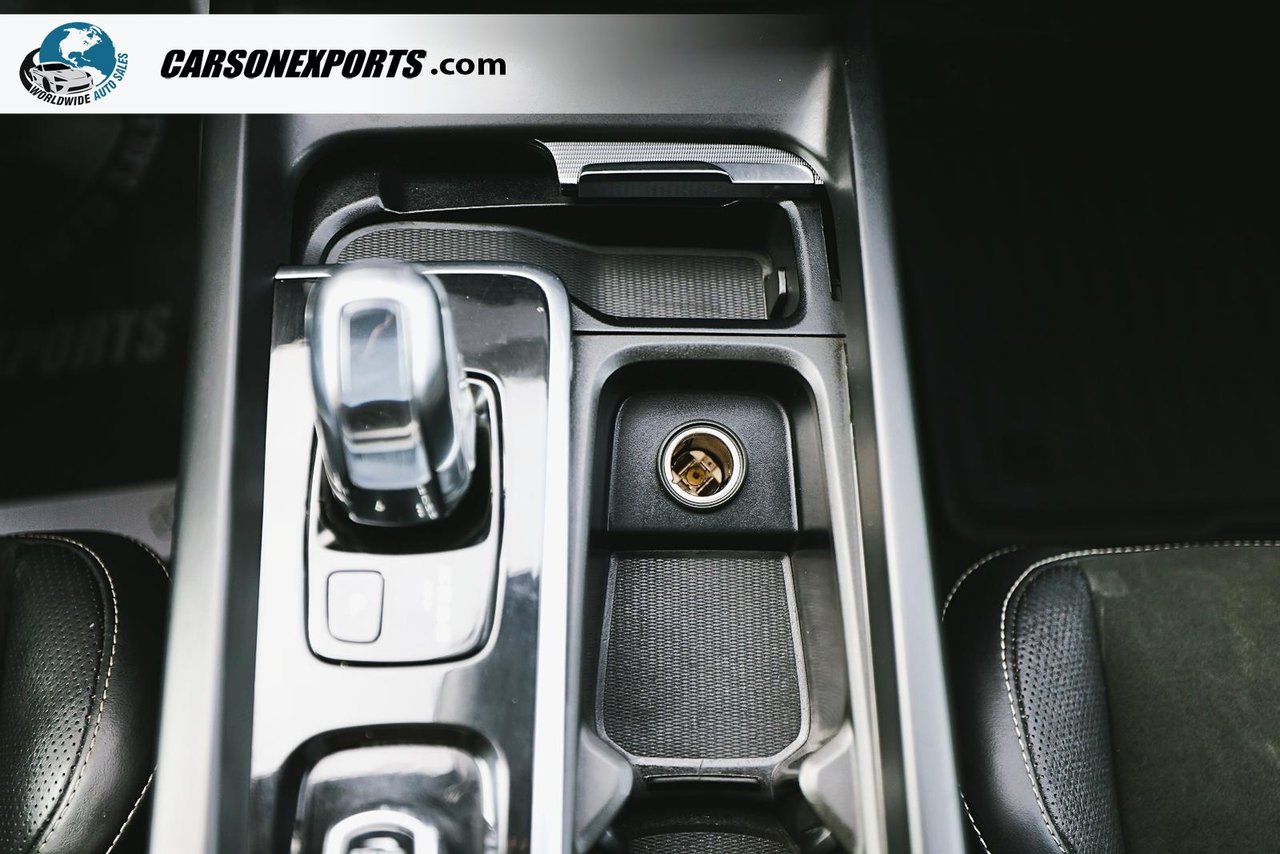 2019 Volvo XC60 Hybrid T8 R-Design-29