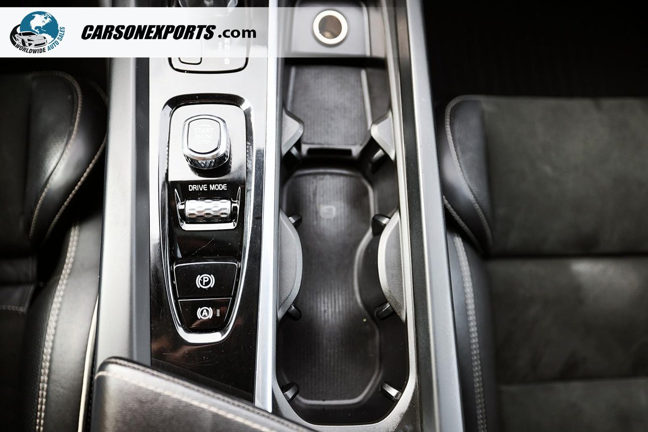 2019 Volvo XC60 Hybrid T8 R-Design-31