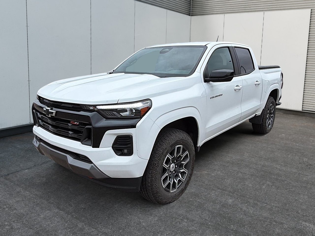 White 2023 Chevrolet Colorado Pickup Truck Four-Wheel Drive Automatic