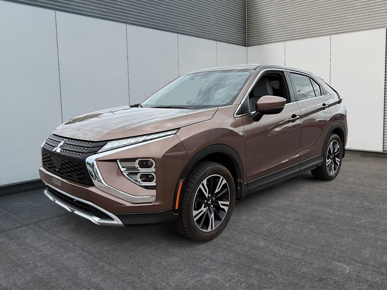 BRONZE 2024 Mitsubishi Eclipse Cross