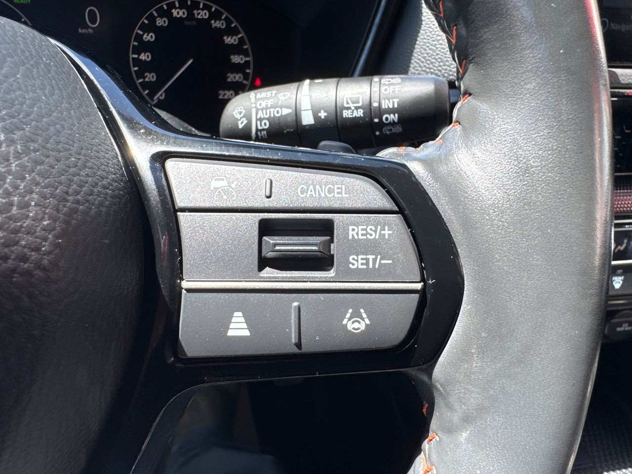 2024 Honda CR-V Hybrid Touring-17