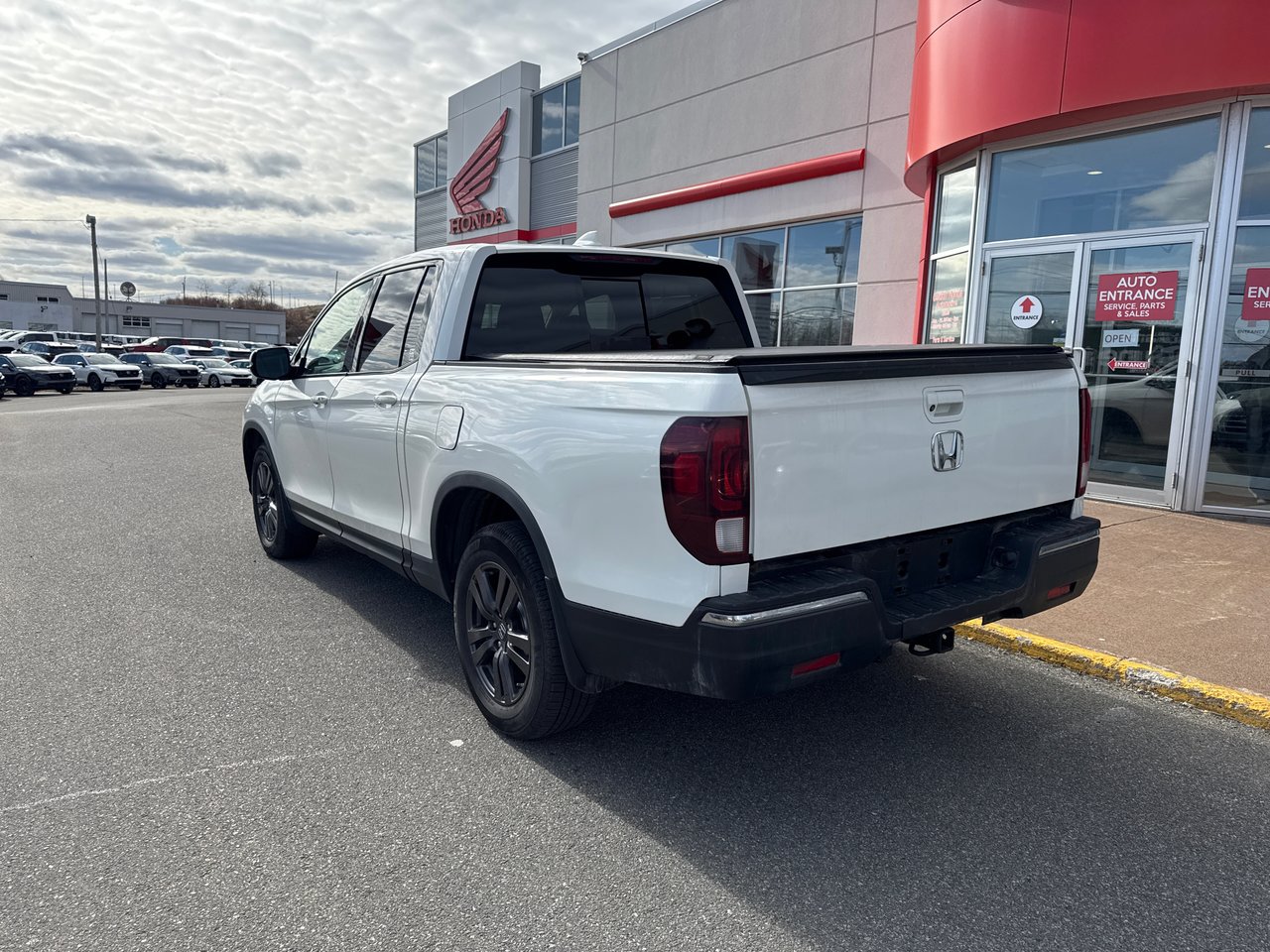 2017 Honda Ridgeline Sport-4