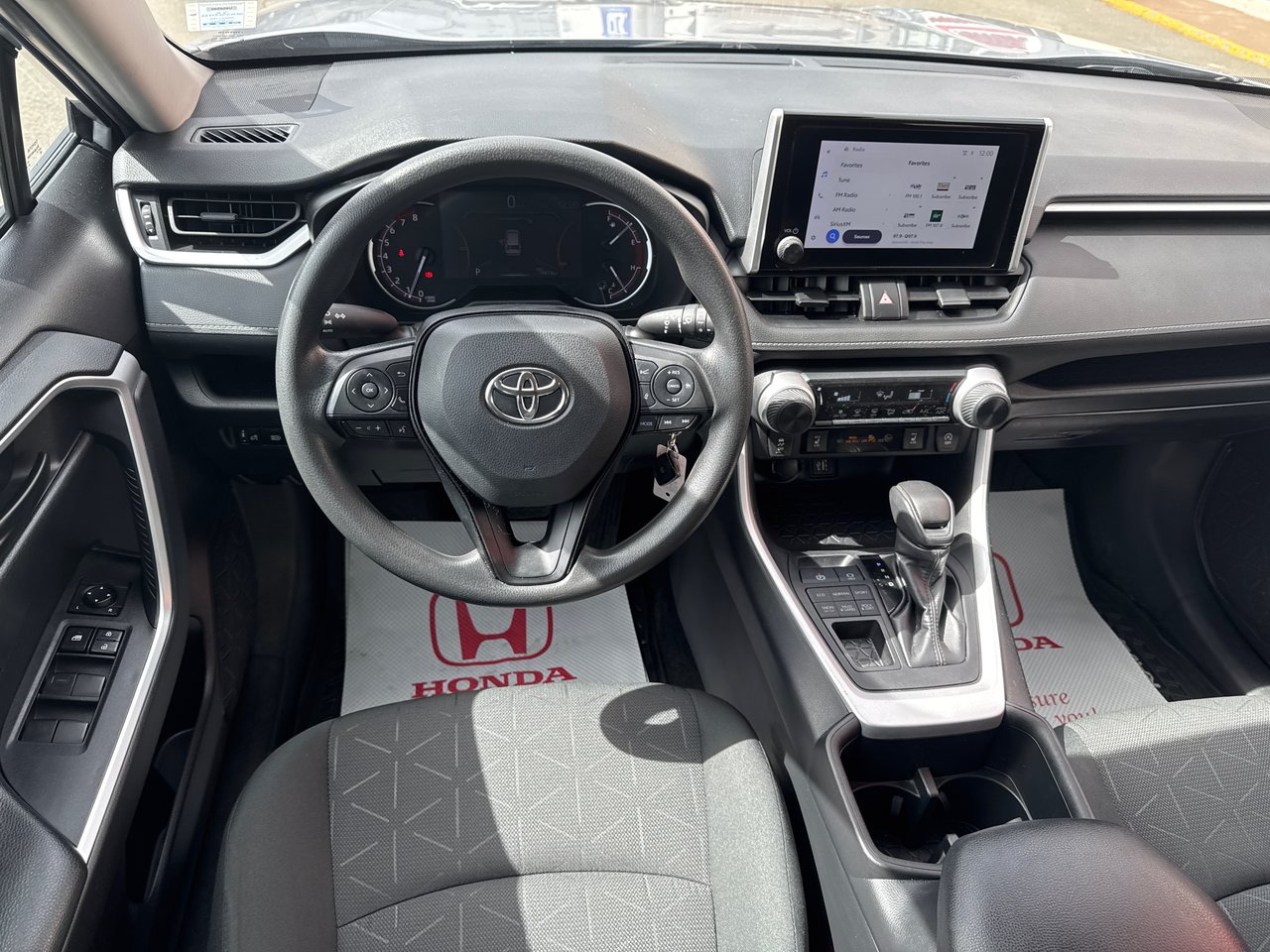 2024 Toyota RAV4 LE-10