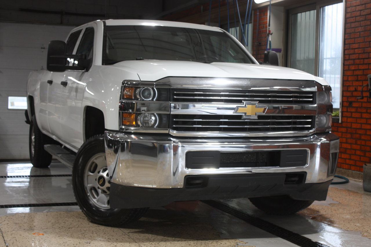 2015 Chevrolet Silverado 2500HD Pickup Truck Four-Wheel Drive Automatic
