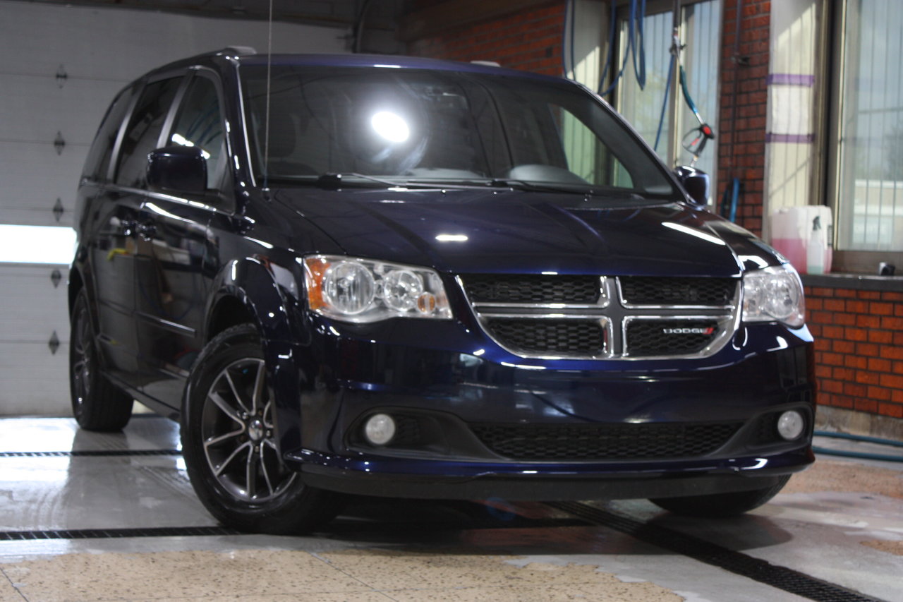  2017 Dodge Grand Caravan Minivan  Automatic