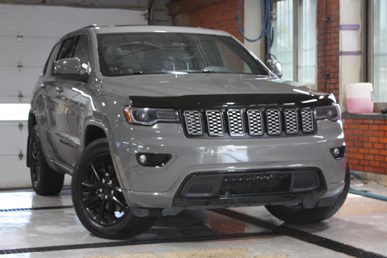  2022 Jeep Grand Cherokee SUV / Crossover  Automatic
