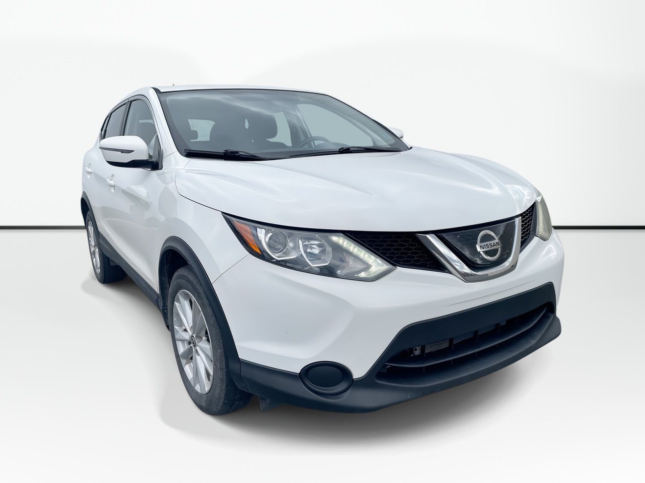 White 2019 Nissan Qashqai SUV / Crossover Continuously Variable Transmission