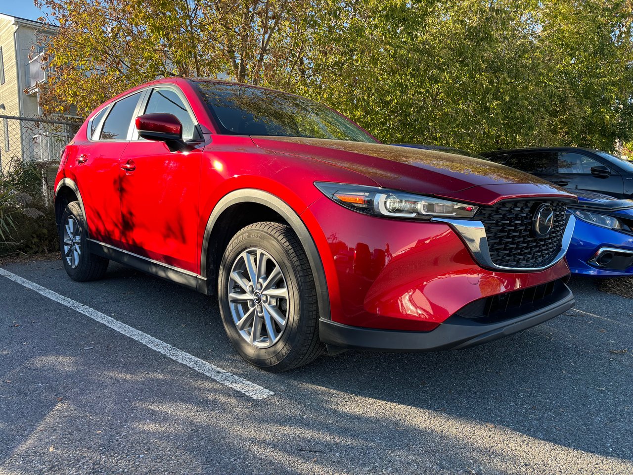Used 2023 Mazda CX5 with 41,105 km for sale at Otogo