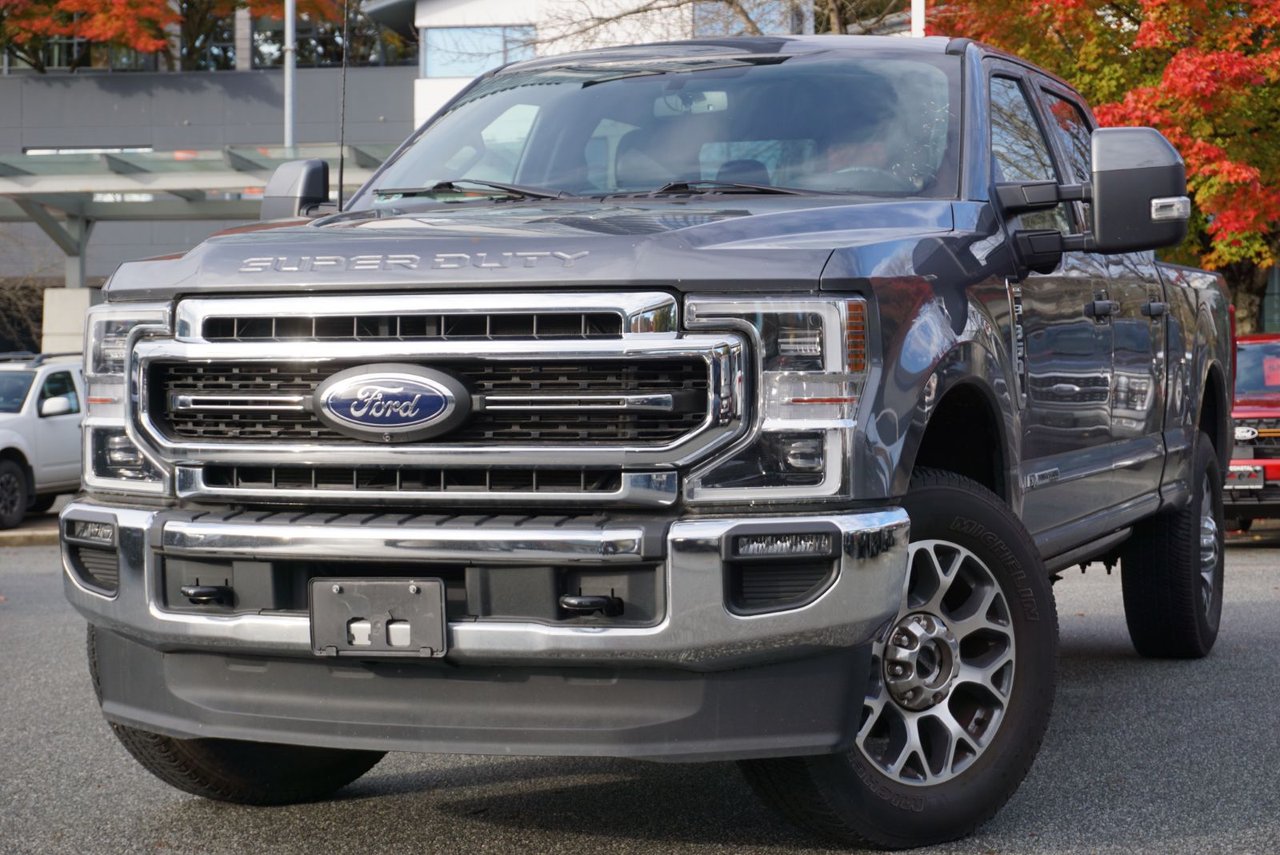 Gray (CARBONIZED GREY METALLIC) 2022 Ford F-350 Super Duty Pickup Truck Four-Wheel Drive Automatic