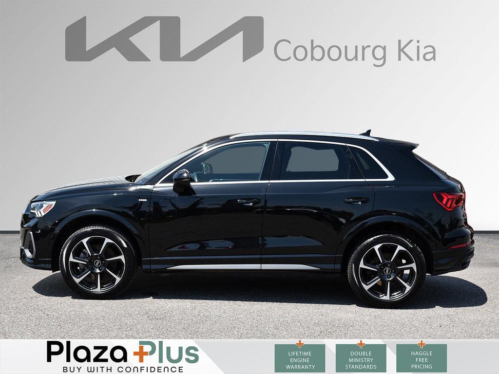 2021 Audi Q3 Progressiv CRAZY LOW KM | CLEAN CARFAX | AWD | PANORAMIC SUNROOF | POWER TAILGATE | SO MUCH MORE!