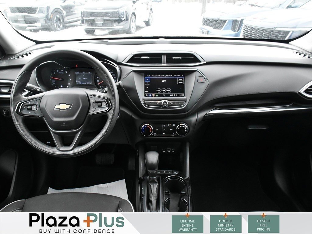 2022 Chevrolet Trailblazer LT-13