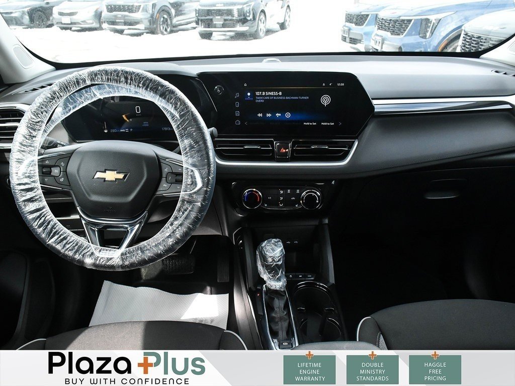 2025 Chevrolet Trailblazer LT-13